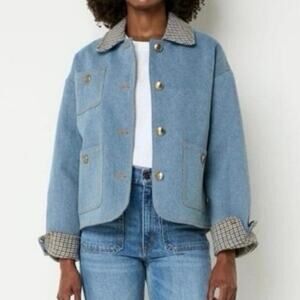 Sandro Light Blue Denim Jacket With Contrast Collar Womens
Size 36 (US 2-4 )